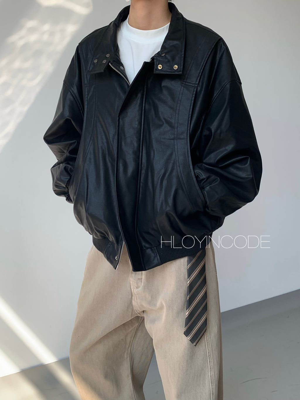 BLACK LEATHER JACKET WITH REMOVEABLE HOOD