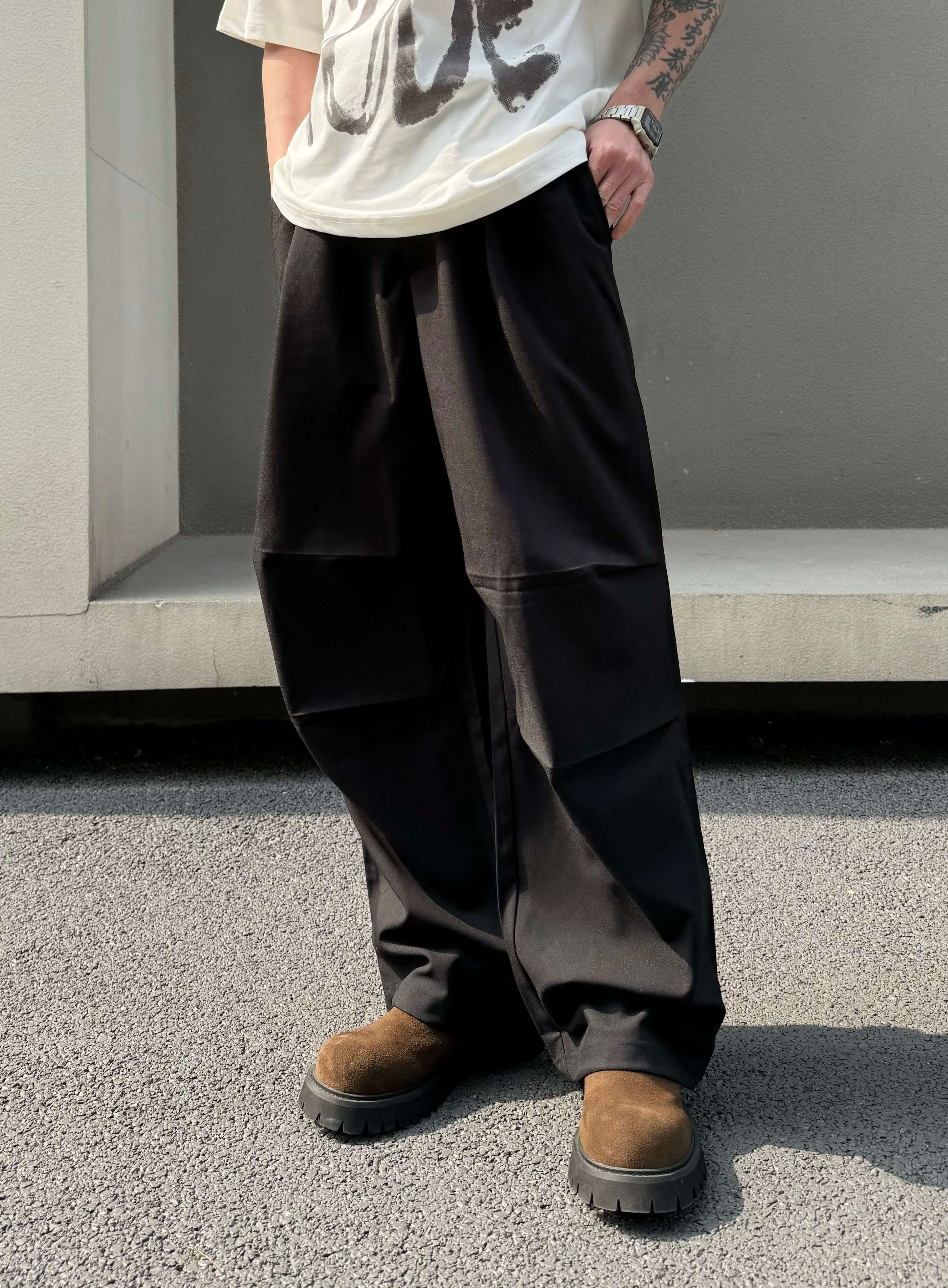 IRONED CREASED BLACK PANTS
