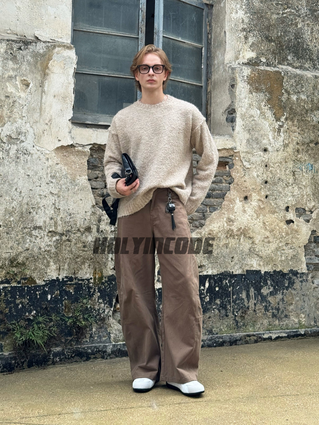 REVERSE SEAM SWEATER