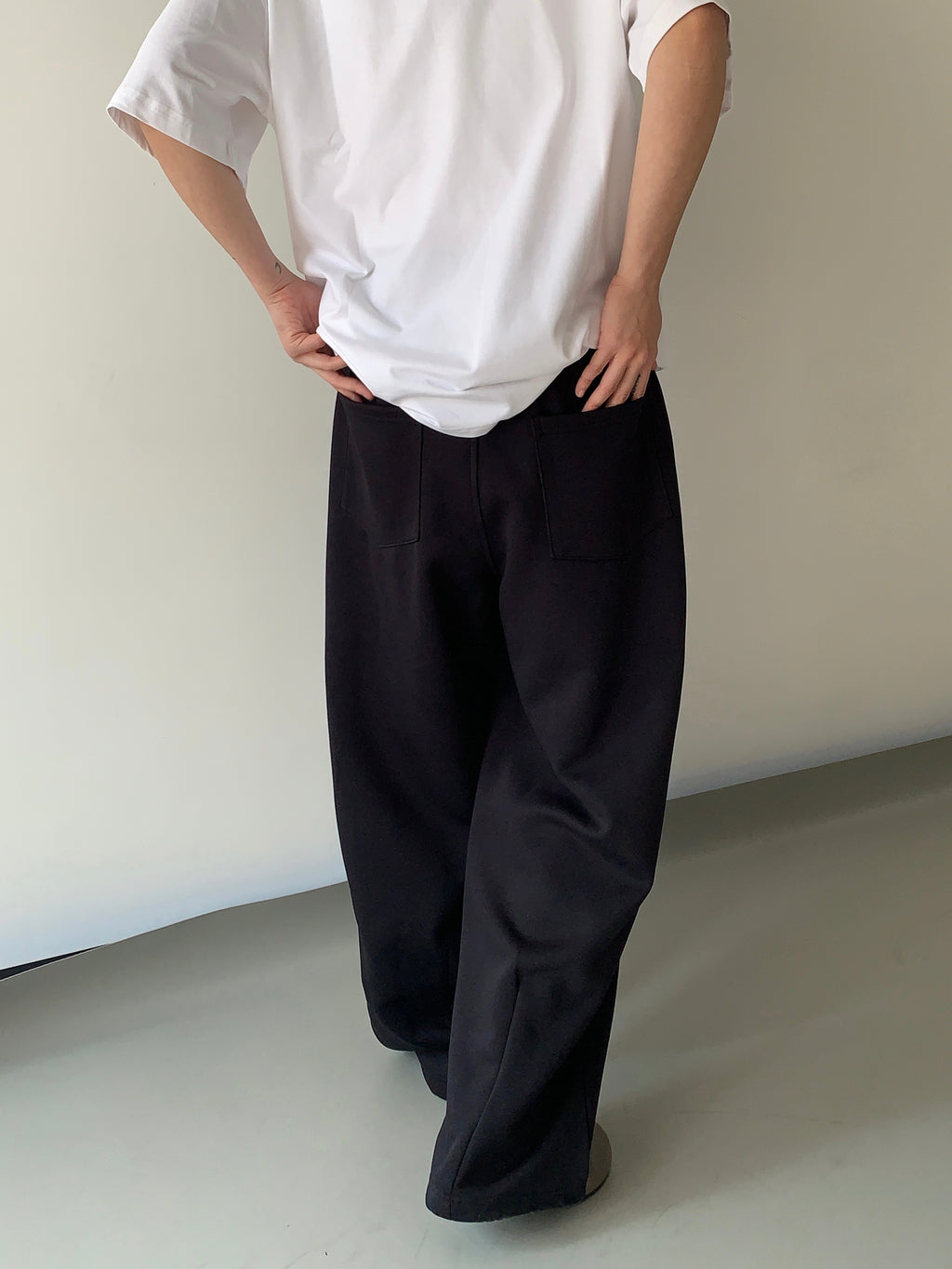 WIDE SOFT FLEECE SWEAT PANTS
