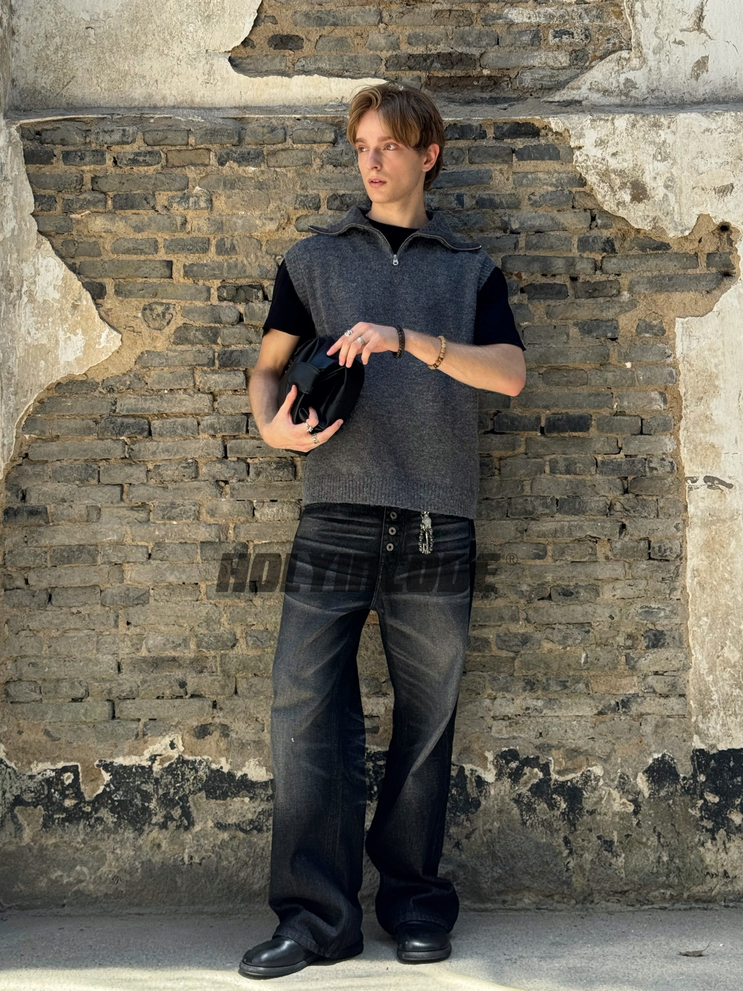 MERINO WOOL VEST